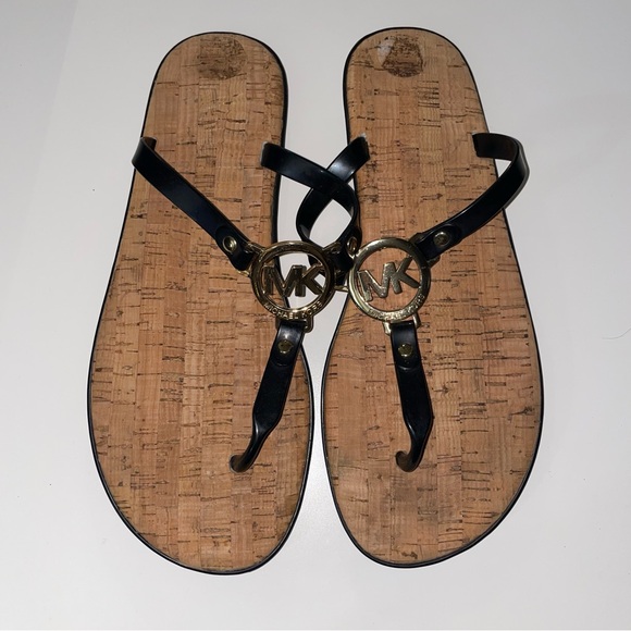 MICHAEL KORS BLACK SANDALS - Picture 1 of 2